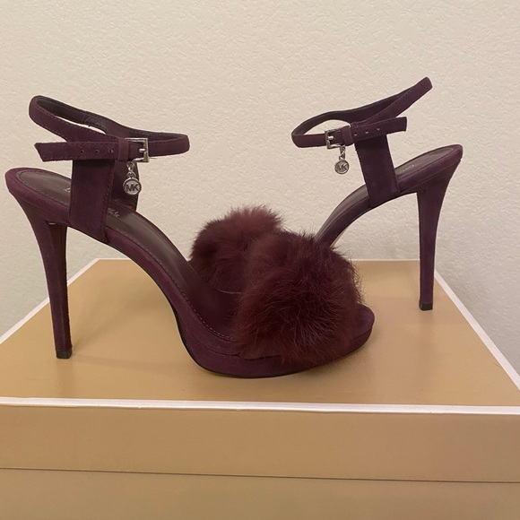 Michael Kors FAYE SUEDE & FUR HEEL SANDAL OPEN-TOE - Picture 4 of 6